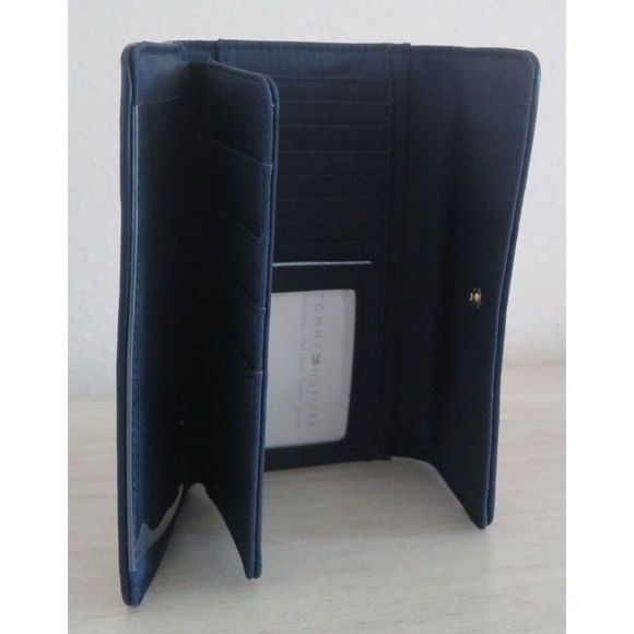 Tommy Hilfiger 69J4080 Red/White/Blue Diamond Print Tri-Fold Checkbook Wallet - Picture 10 of 11